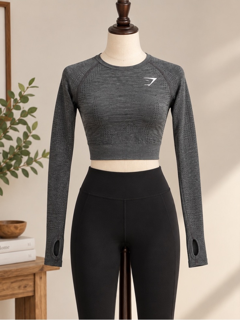 Gymshark Charcoal Seamless Crop Top XS Long Sleeve Athleisure Gym Girl